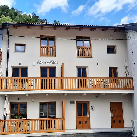Hlapi Apartment *