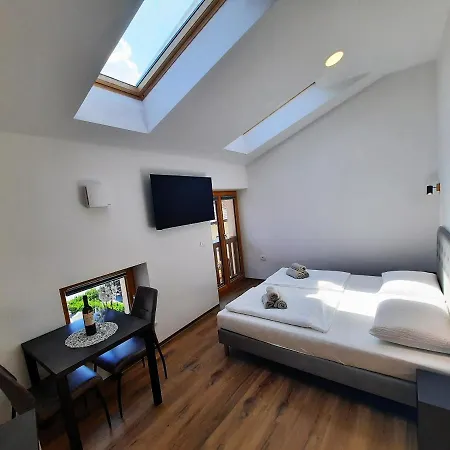 Hlapi With Apartament Kobarid