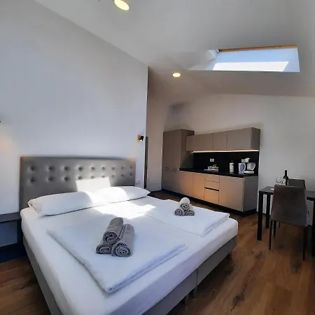 Hlapi With Apartament *